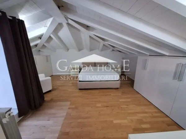 Appartamento via Mezzocolle, Desenzano Del Garda