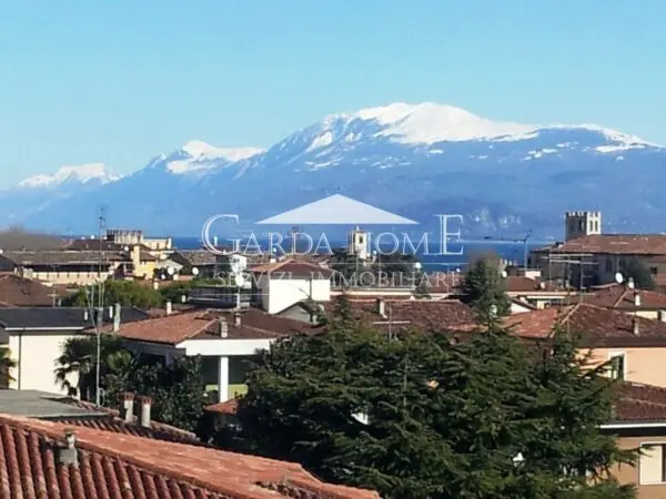 Appartamento via Mezzocolle, Desenzano Del Garda