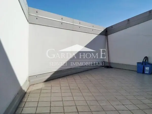 Appartamento via Mezzocolle, Desenzano Del Garda