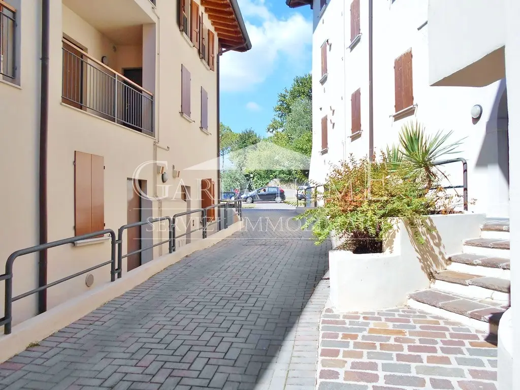 Immagine per Appartamento in affitto a Desenzano del Garda via Montegrappa