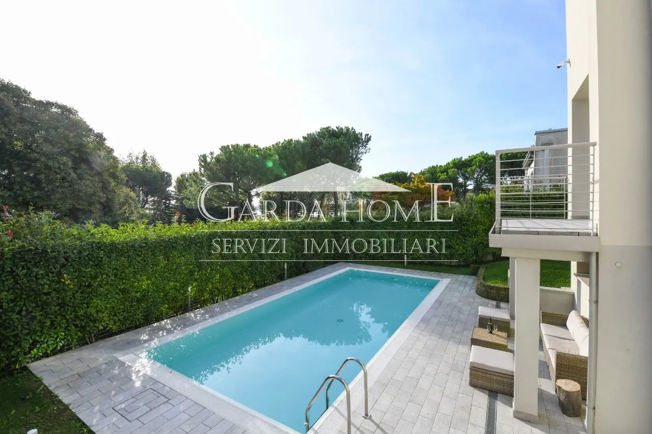 Immagine per Villa in vendita a Desenzano del Garda via Lungolago Cesare Battisti