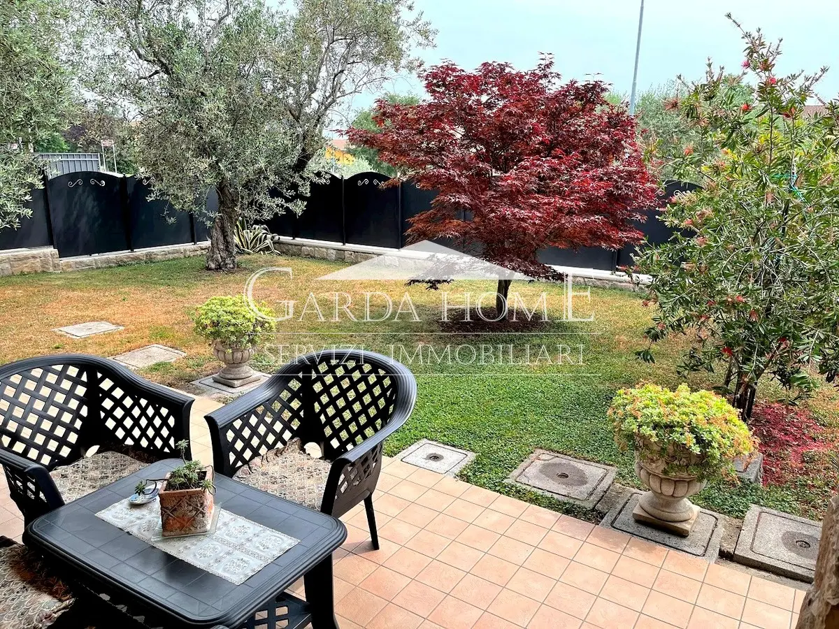 Immagine per Villetta a schiera in vendita a Desenzano del Garda via Vicina
