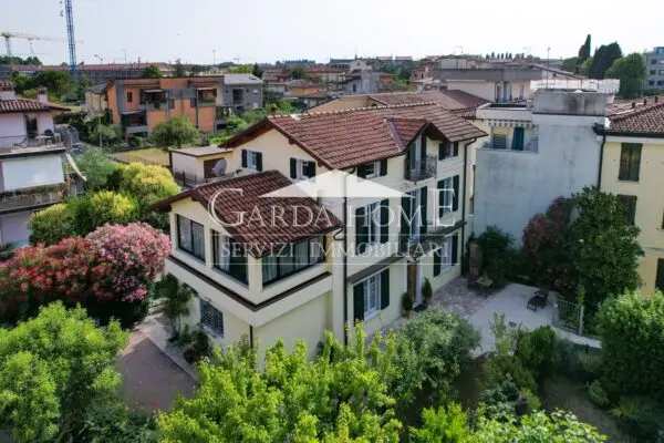Villa via Di Vittorio, Desenzano Del Garda
