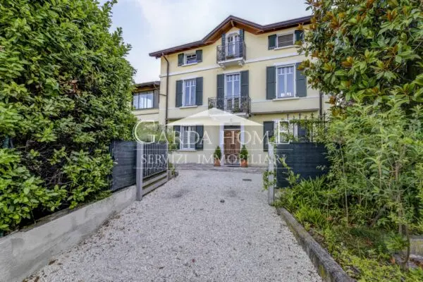 Villa via Di Vittorio, Desenzano Del Garda