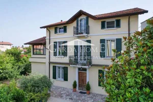 Villa via Di Vittorio, Desenzano Del Garda