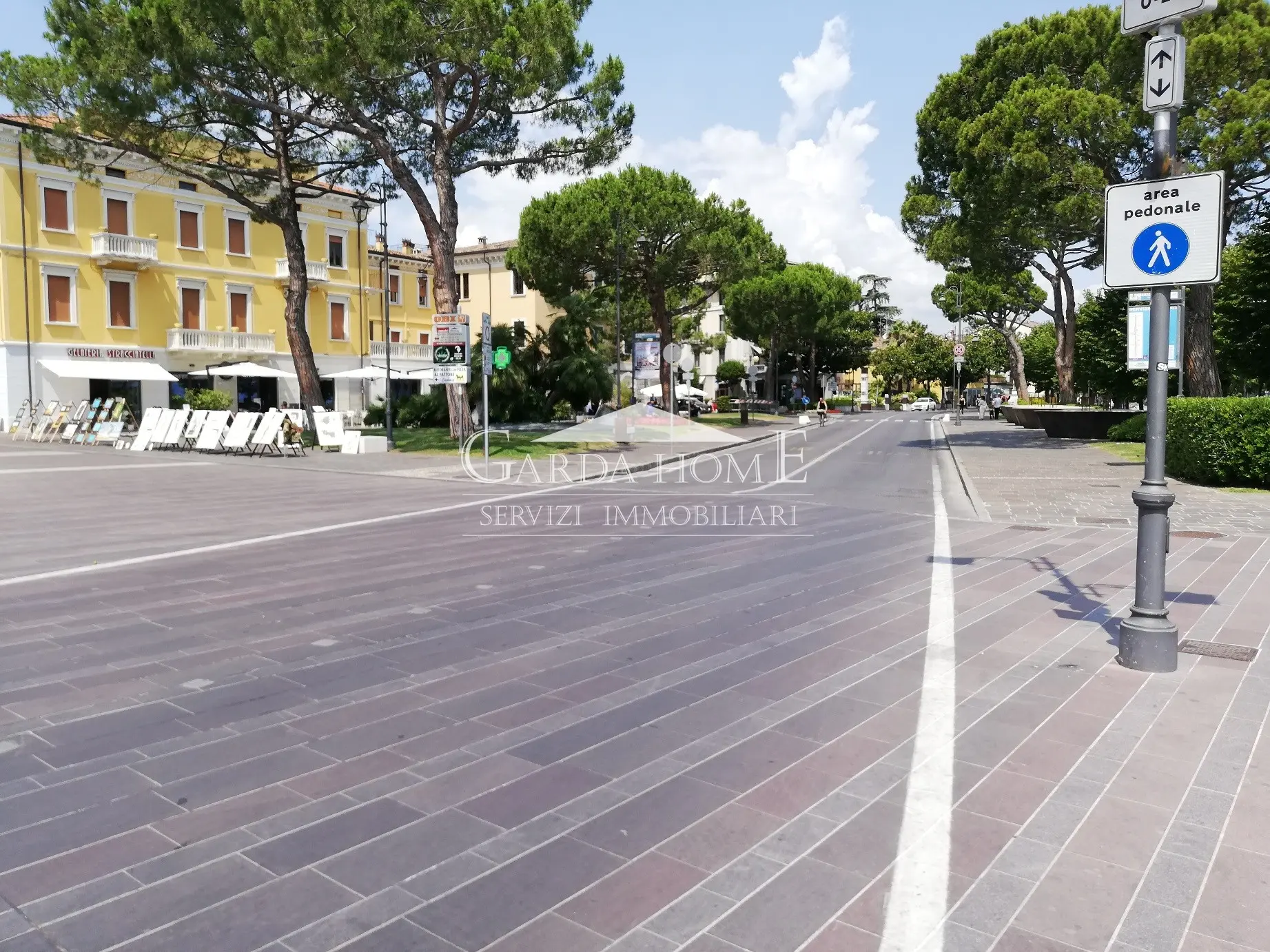 Immagine per Appartamento in vendita a Desenzano del Garda via Lorenzini