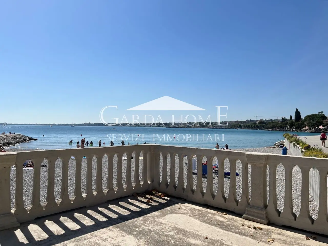 Immagine per Appartamento in vendita a Desenzano del Garda via Vighenzi