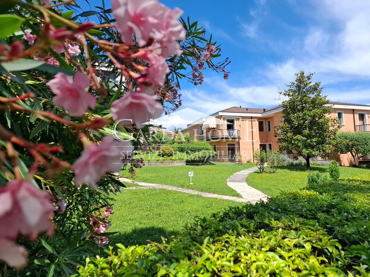 Immagine per Appartamento in vendita a Desenzano del Garda via Vighenzi