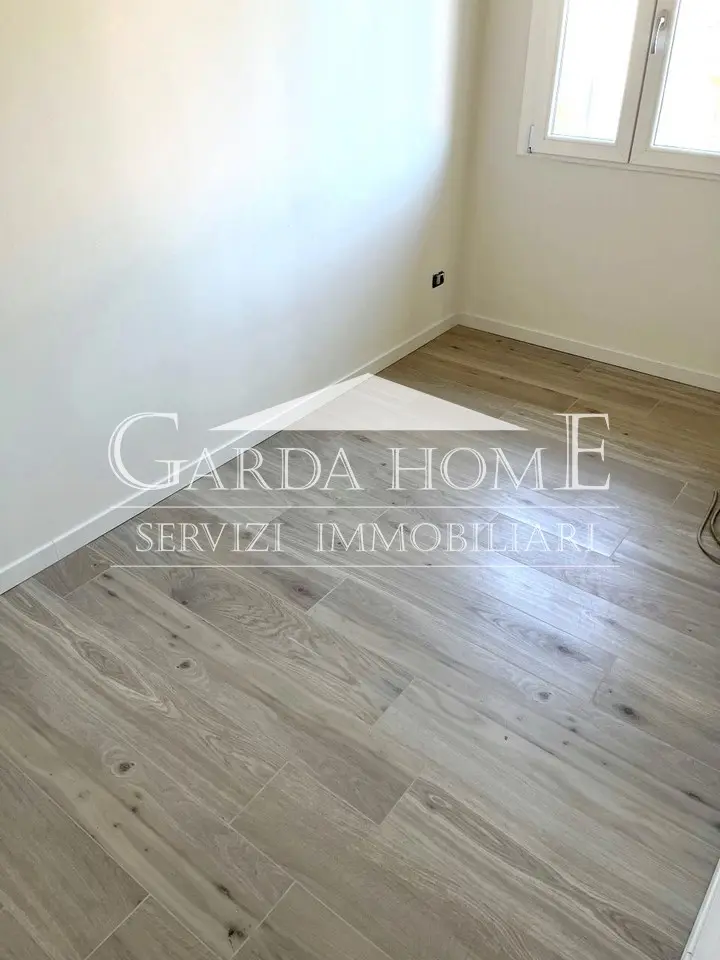 Immagine per Appartamento in vendita a Desenzano del Garda via Rimembranze