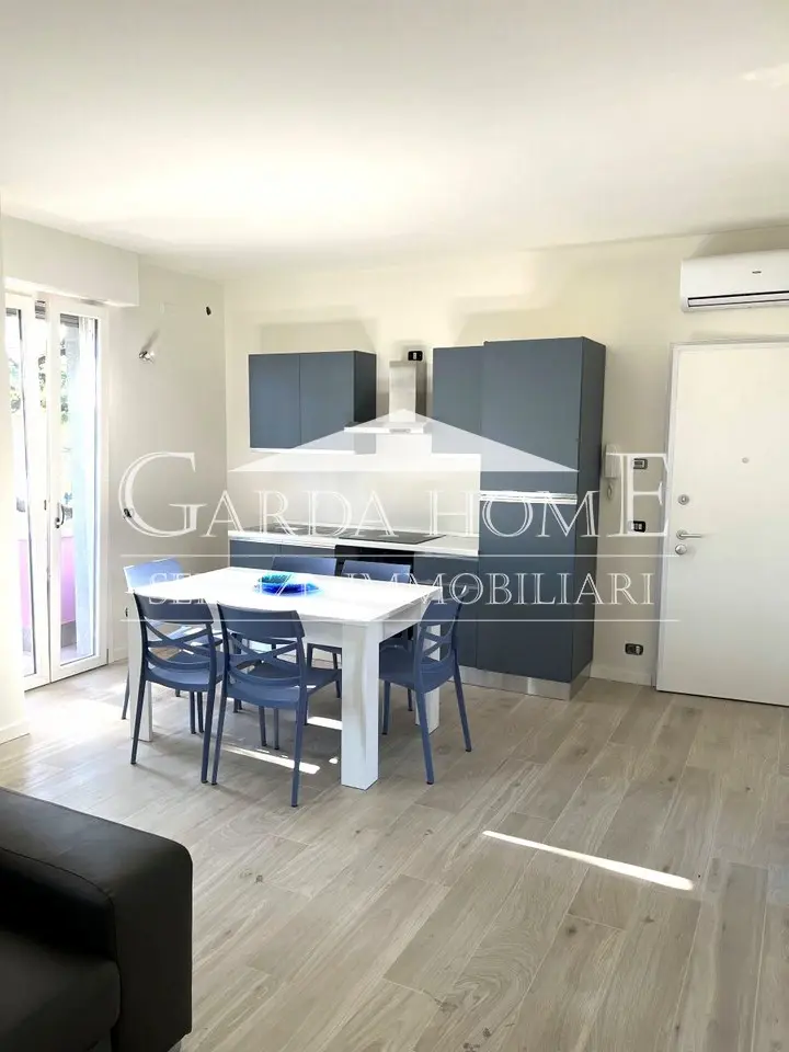 Immagine per Appartamento in vendita a Desenzano del Garda via Rimembranze