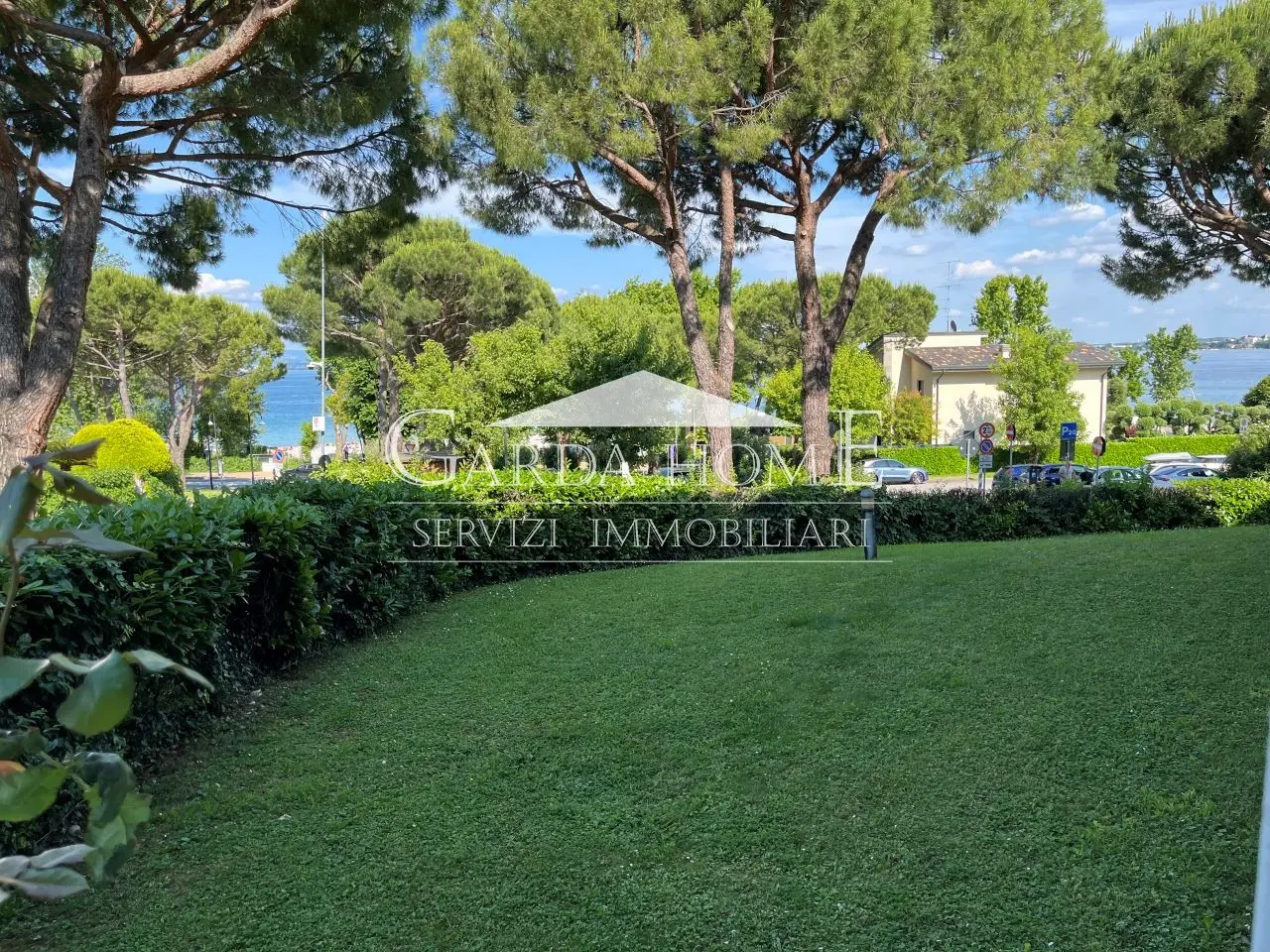 Immagine per Appartamento in vendita a Desenzano del Garda via Lungolago Cesare Battisti