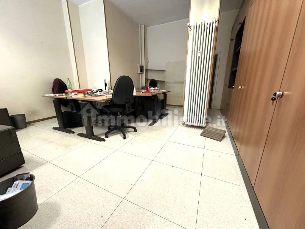 Immagine per Locale Commerciale in Vendita a Torino Via Nole