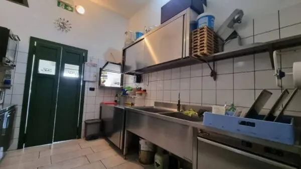 Attività Commerciale via Roma, Villaspeciosa