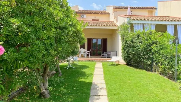 Villa via Delle Tuie, Muravera