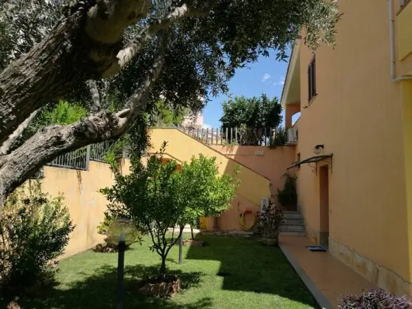 Villa via Delle Azalee, Villasalto