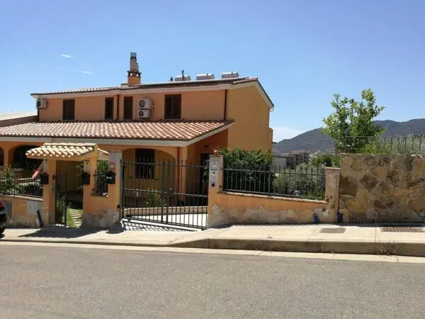Villa via Delle Azalee, Villasalto