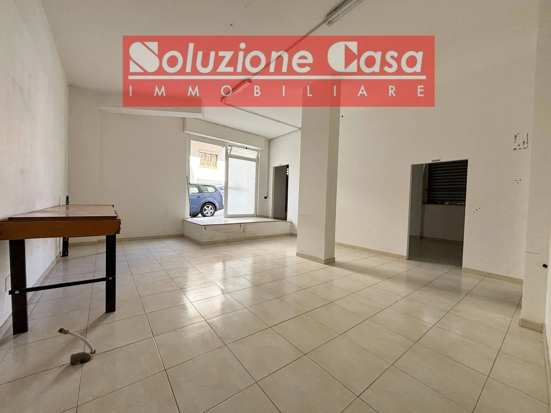Immagine per Locale Commerciale in vendita a Canosa di Puglia via Strabone 