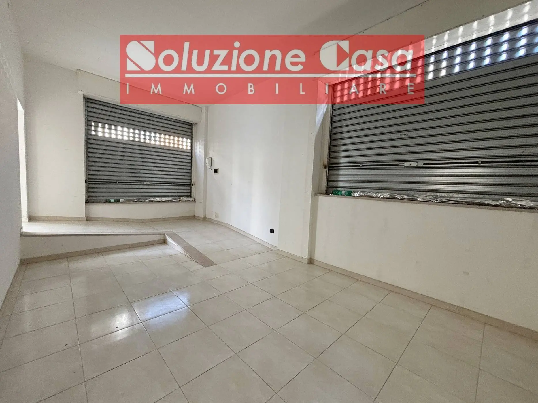 Immagine per Locale Commerciale in vendita a Canosa di Puglia via Strabone 