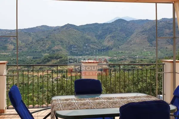 Villa C.da Cupparo, Graniti