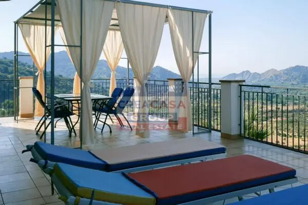 Villa C.da Cupparo, Graniti