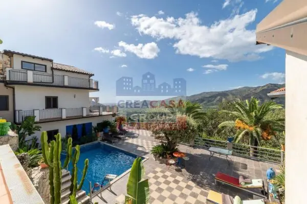 Villa C.da Cupparo, Graniti