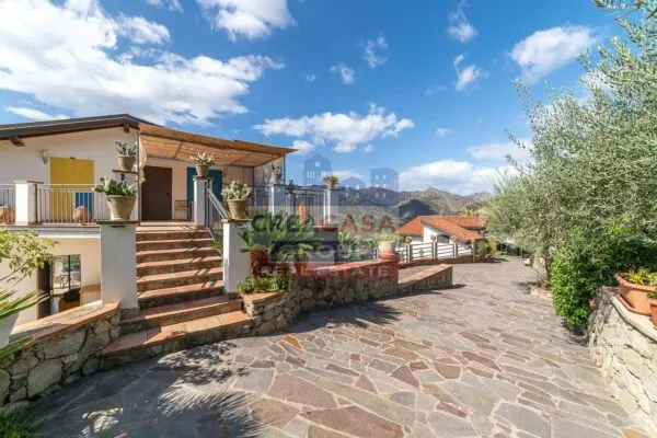 Villa C.da Cupparo, Graniti