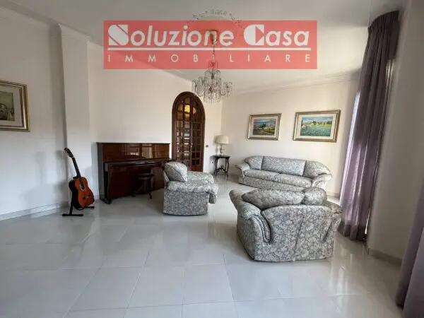 Appartamento Via On. Matarrese, Canosa Di Puglia