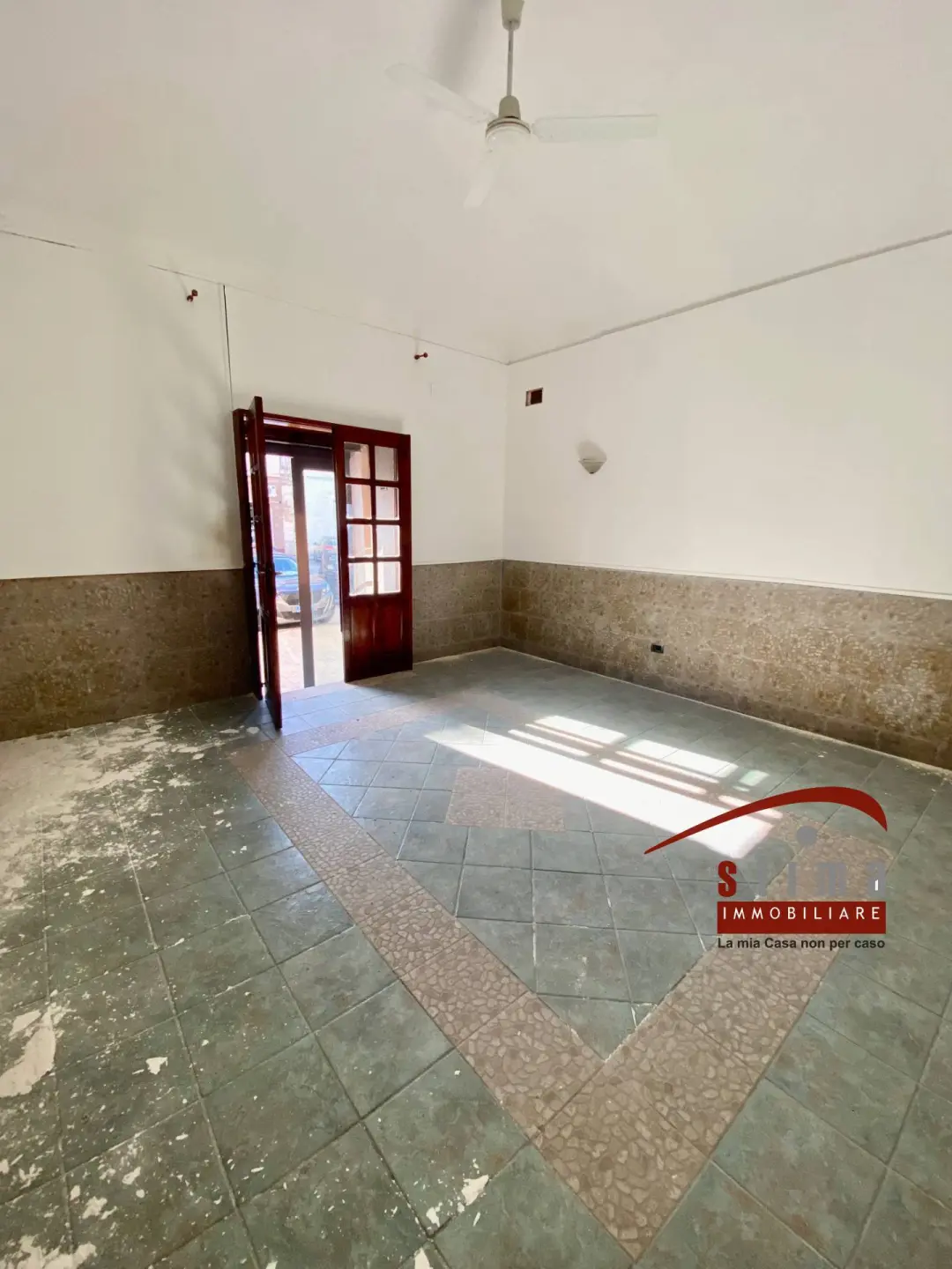 Immagine per Locale Commerciale in vendita a Siracusa lgo empedocle 