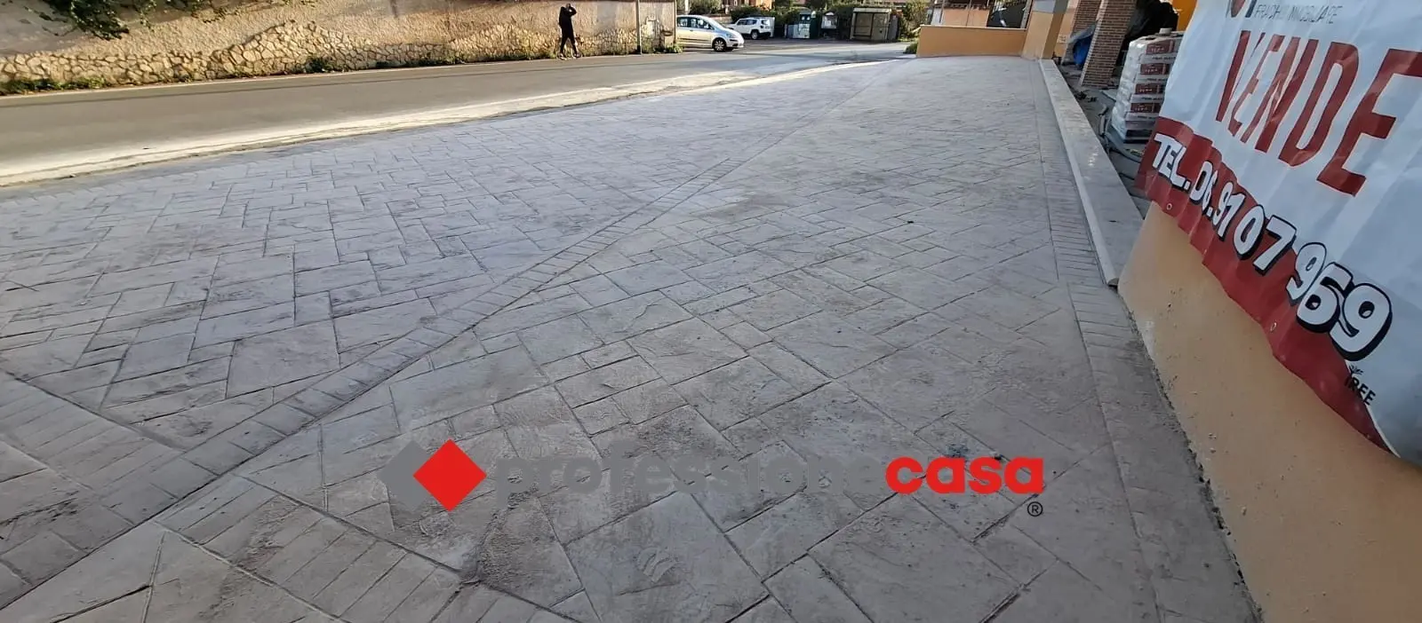 Immagine per Locale commerciale in vendita a Pomezia via Delle Orchidee