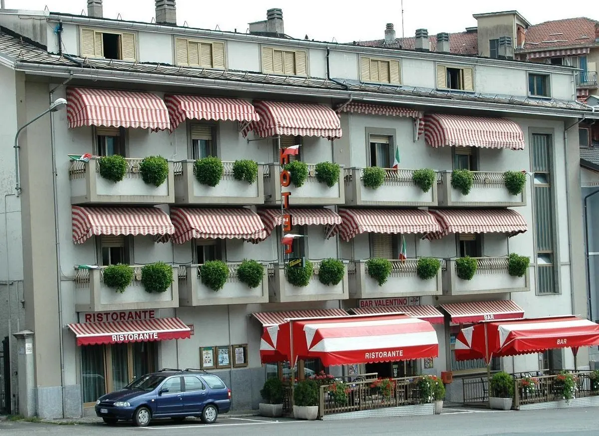 Immagine per Negozio in vendita a Perosa Argentina piazza Iii Alpini 4