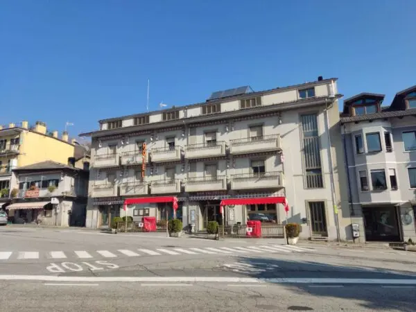 Negozio piazza Iii Alpini 4, Perosa Argentina