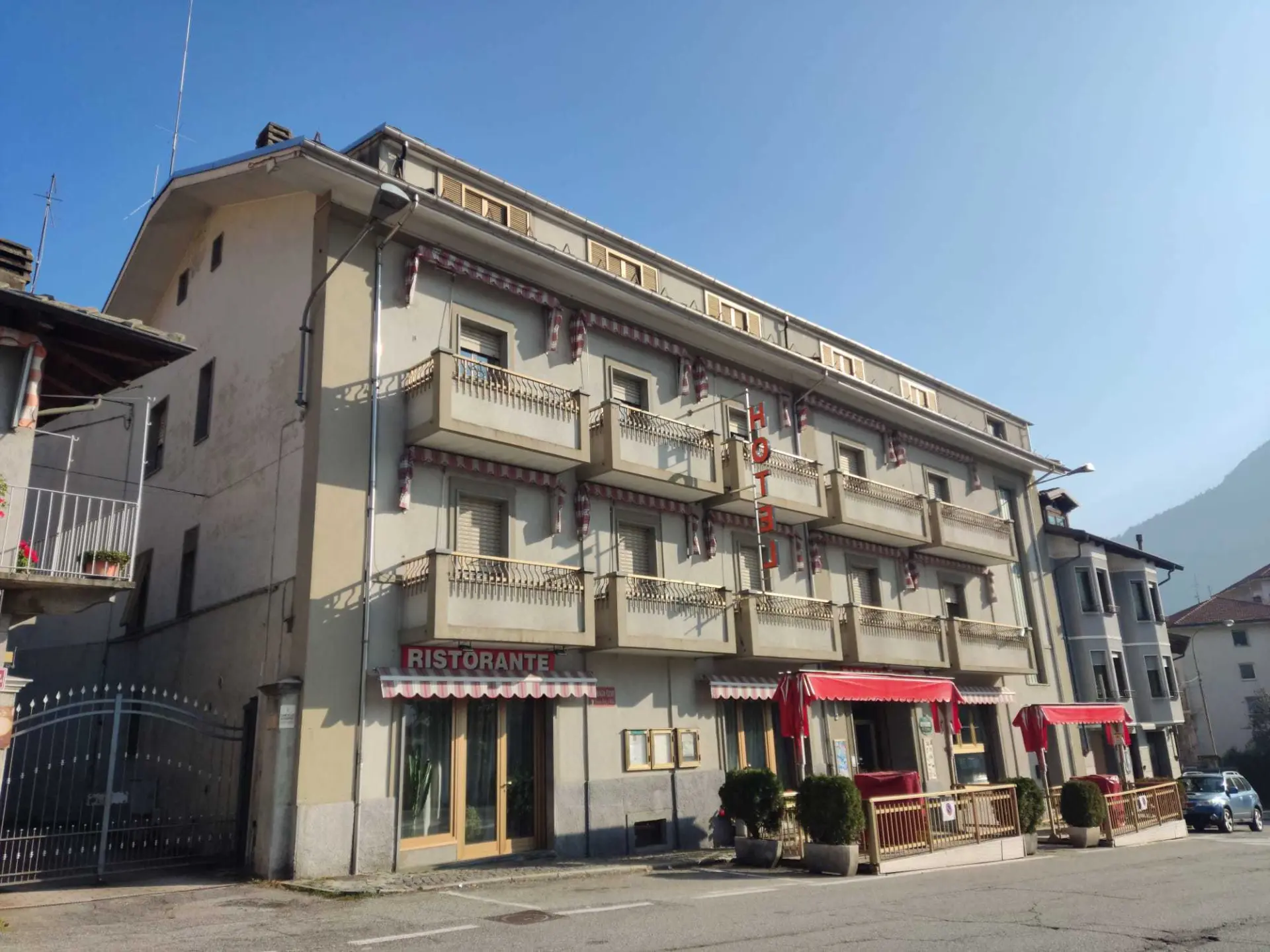 Immagine per Negozio in vendita a Perosa Argentina piazza Iii Alpini 4