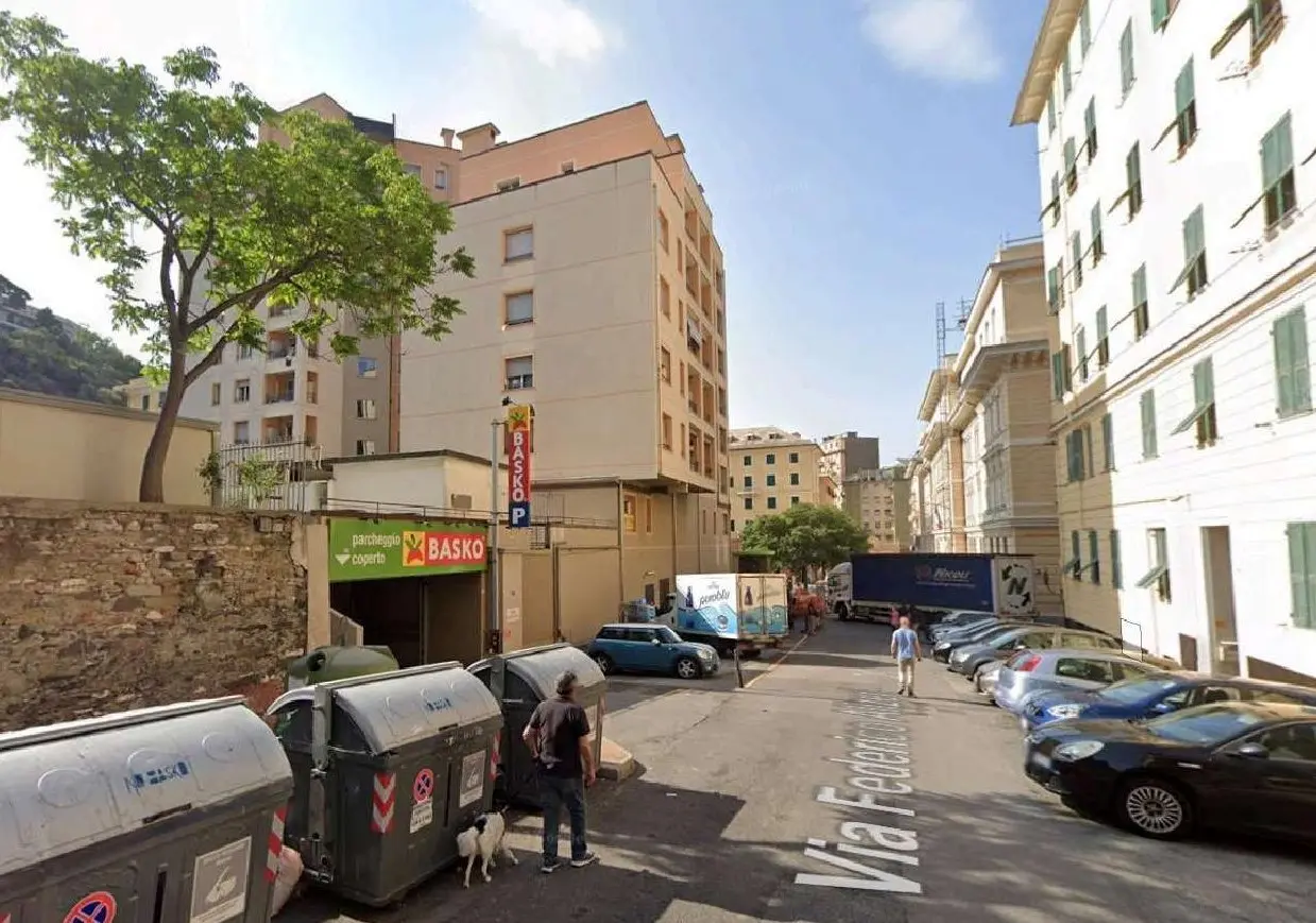 Immagine per Garage Singolo in vendita a Genova via Alizeri 5LR
