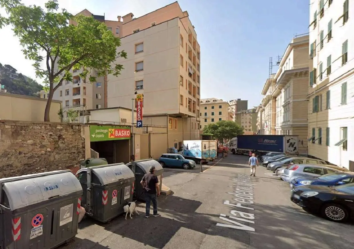 Immagine per Garage Singolo in vendita a Genova via Alizeri 5LR