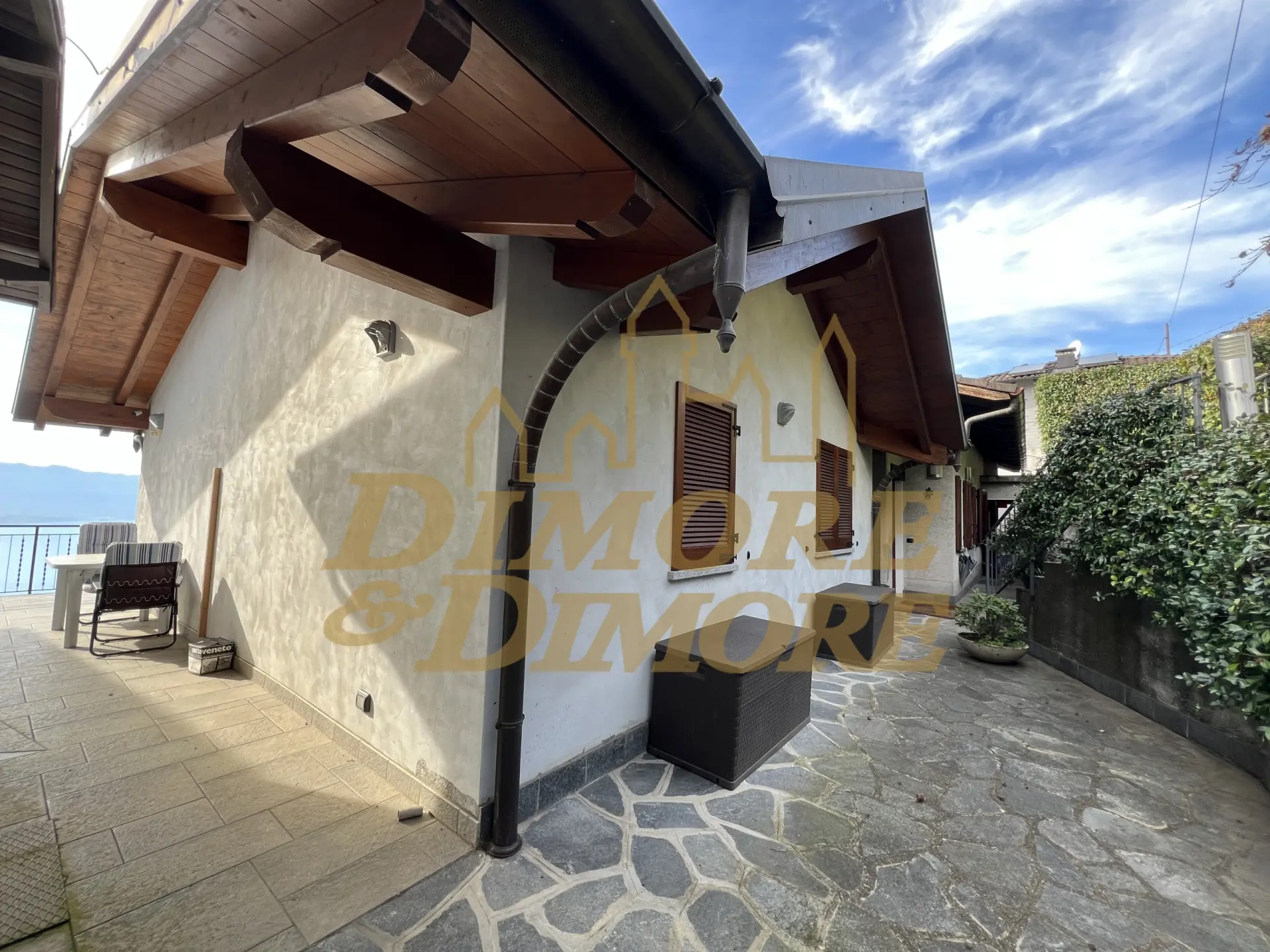 Immagine per Quadrilocale in vendita a Maccagno con Pino e Veddasca via Temistocle Solera 6