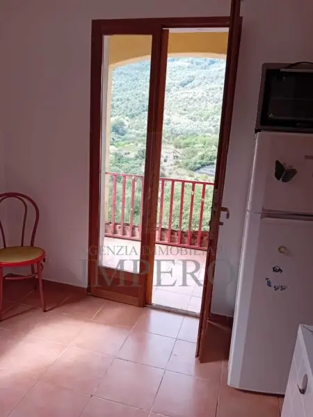 Villa Trifamiliare via Sp 64, Dolceacqua