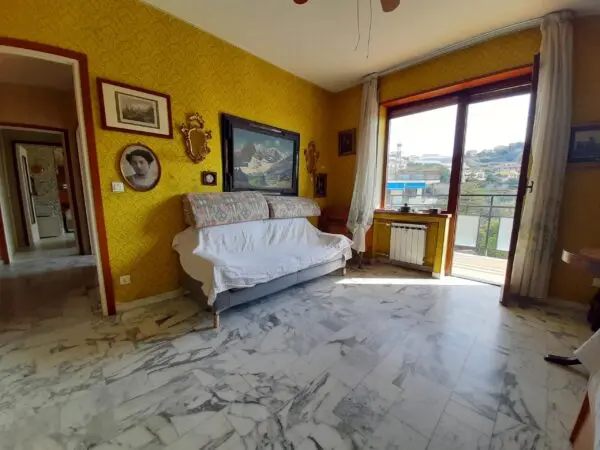Trilocale strada Borgo Tinasso 81, Sanremo