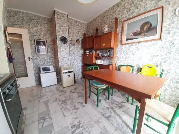Trilocale strada Borgo Tinasso 81, Sanremo