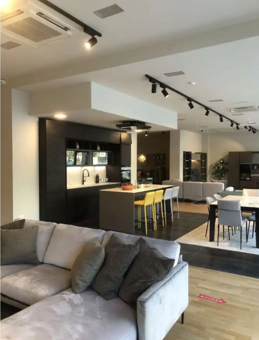 Immagine per Show Room in vendita a Forlì via Piazzetta Conserva Corbizzi