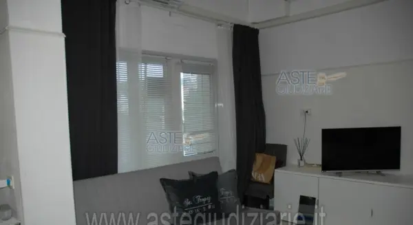Capannone viale Cassino, Riccione