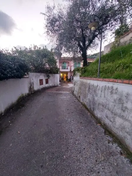 Terratetto via Cavour 15, Carrara