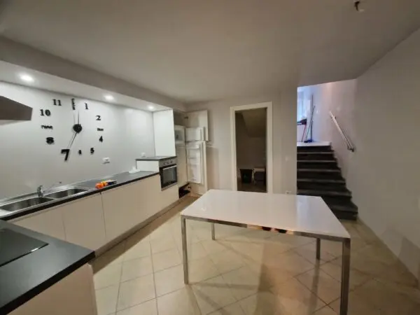 Villa A Schiera via Dei Piaggesi, Sant'Alessio, Lucca