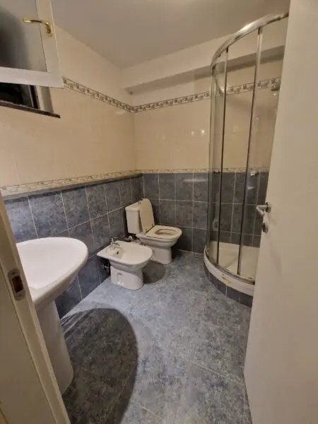 Villa A Schiera via Dei Piaggesi, Sant'Alessio, Lucca