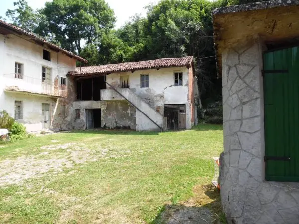 Rustico via Mongreno 22, Pino Torinese