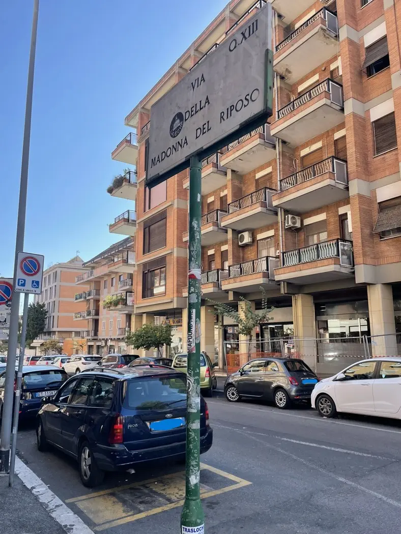 Immagine per Negozio in vendita a Roma via Madonna Del Riposo