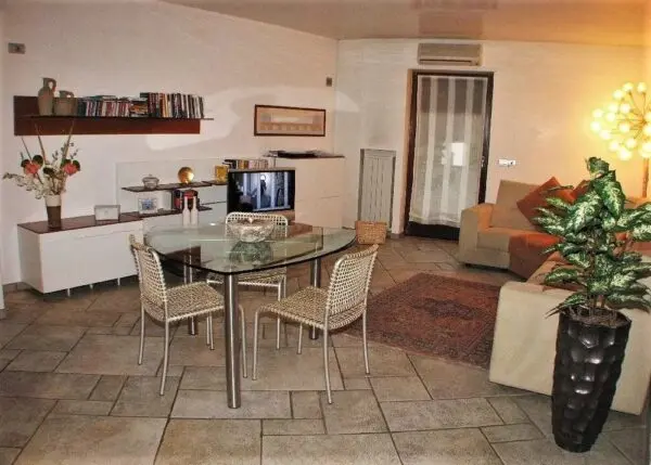 Casa Indipendente via Rencio, Bolzano