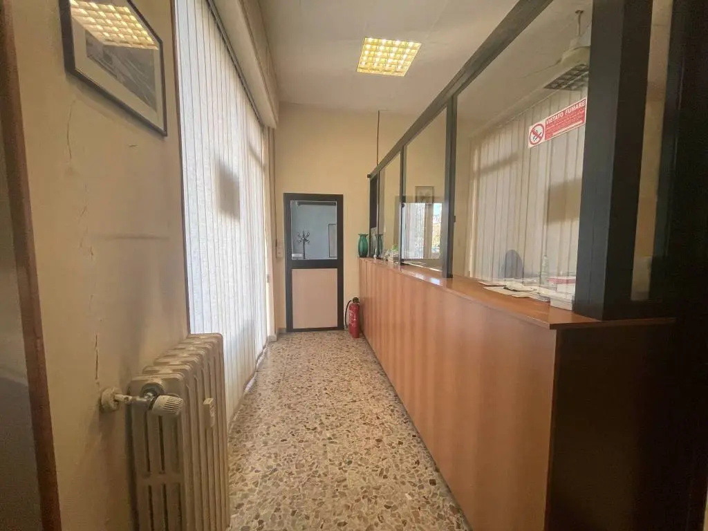 Immagine per Locale Commerciale in Vendita a Torino Via Nole