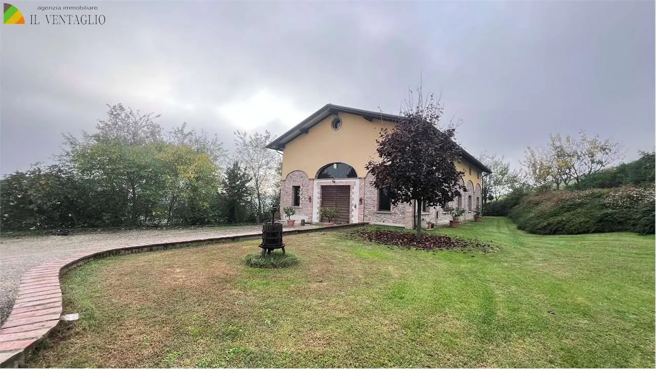 Immagine per Capannone in affitto a Fiorano Modenese