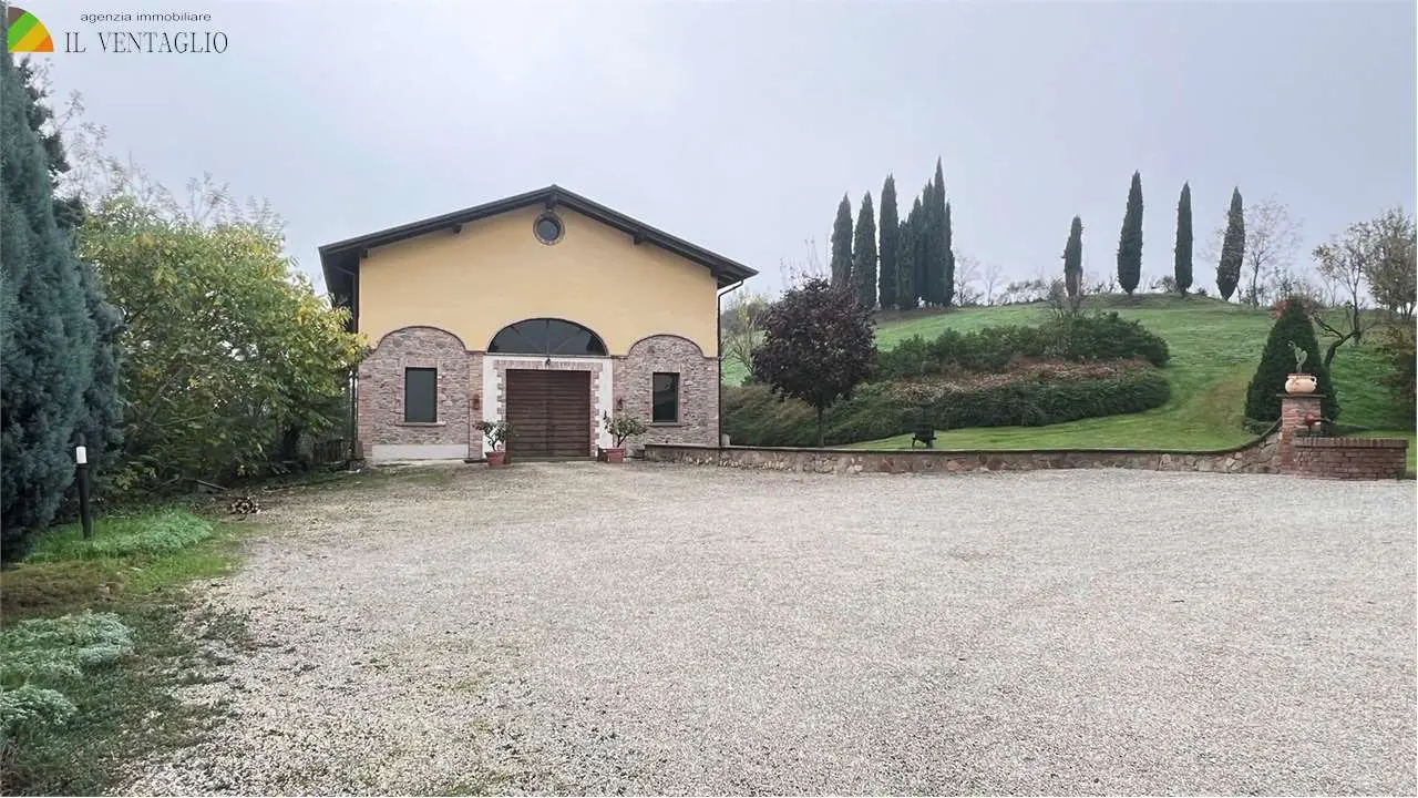 Immagine per Capannone in affitto a Fiorano Modenese