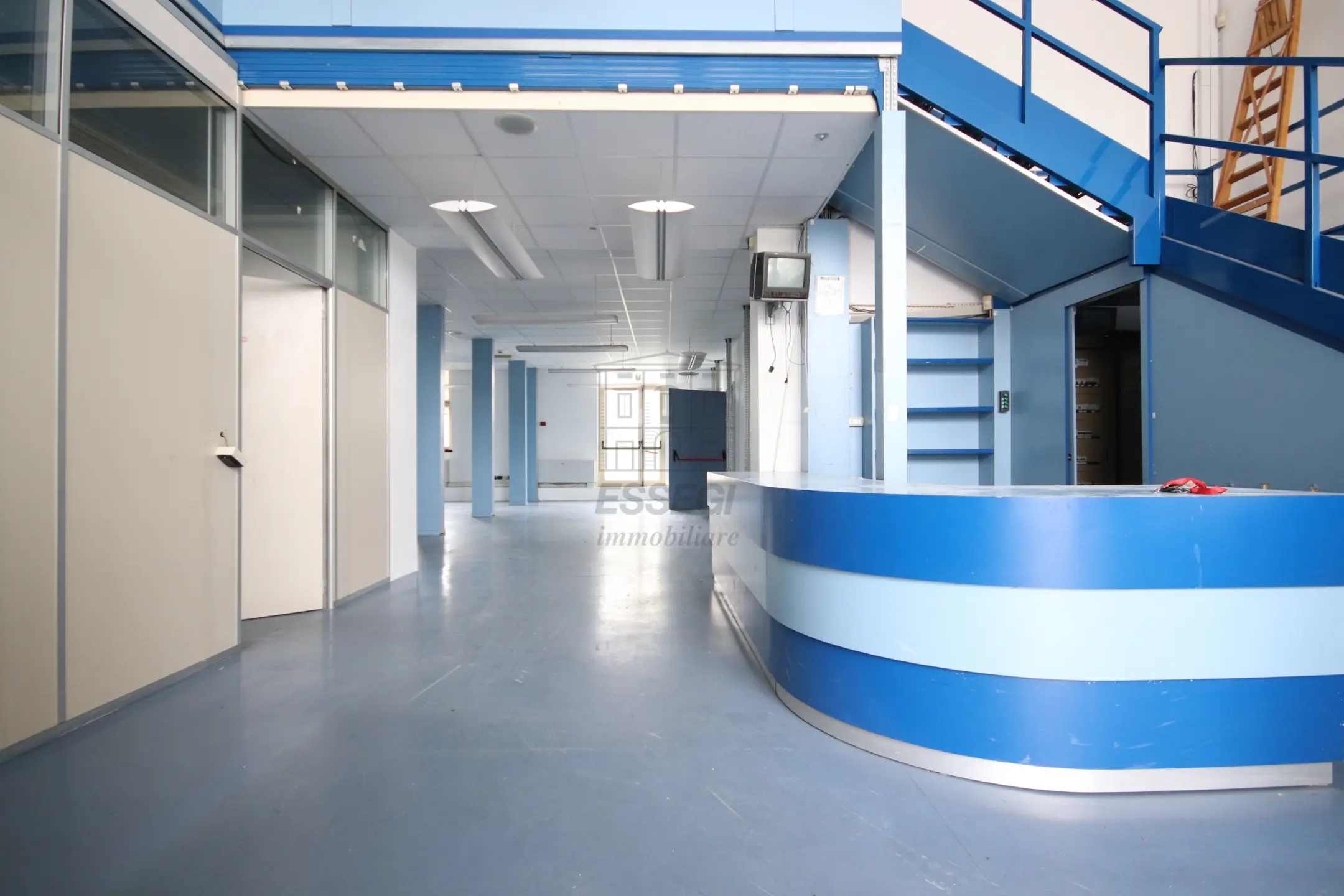 Immagine per Locale commerciale in affitto a Lucca 895